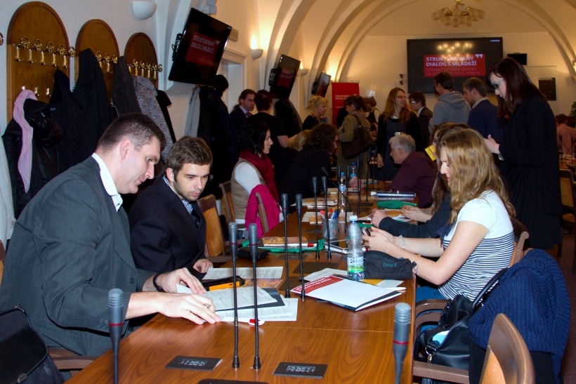 Program Síťovacího setkání aktérů strukturovaného dialogu s mládeží 2016